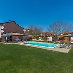 Ferienvilla Perhat Mit Eigenem Pool By Interhome