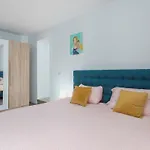 Ferienvilla Perhat Mit Eigenem Pool By Interhome