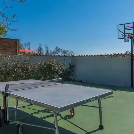 Ferienvilla Perhat Mit Eigenem Pool By Interhome * Višnjan