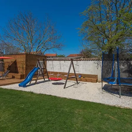 Ferienvilla Perhat Mit Eigenem Pool By Interhome