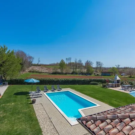 Ferienvilla Perhat Mit Eigenem Pool By Interhome Vikendica
