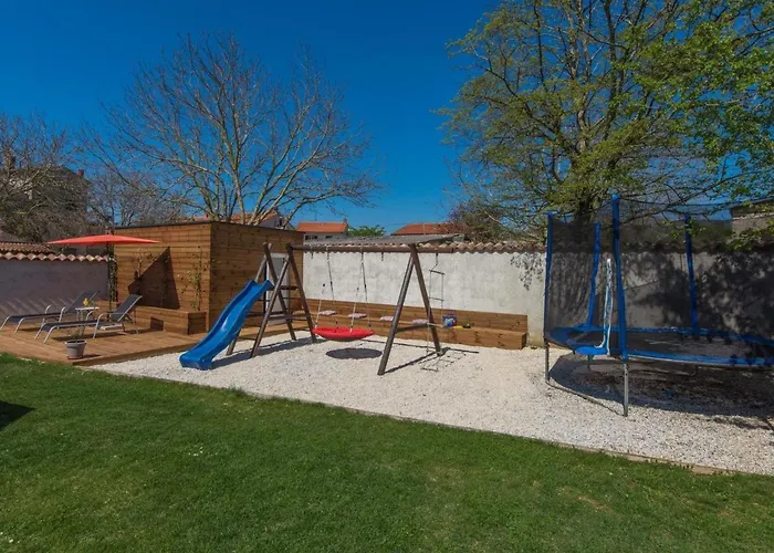 Ferienvilla Perhat Mit Eigenem Pool By Interhome