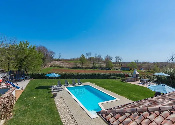 Ferienvilla Perhat Mit Eigenem Pool By Interhome Vikendica